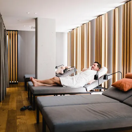 Atlantic ホテル 4*